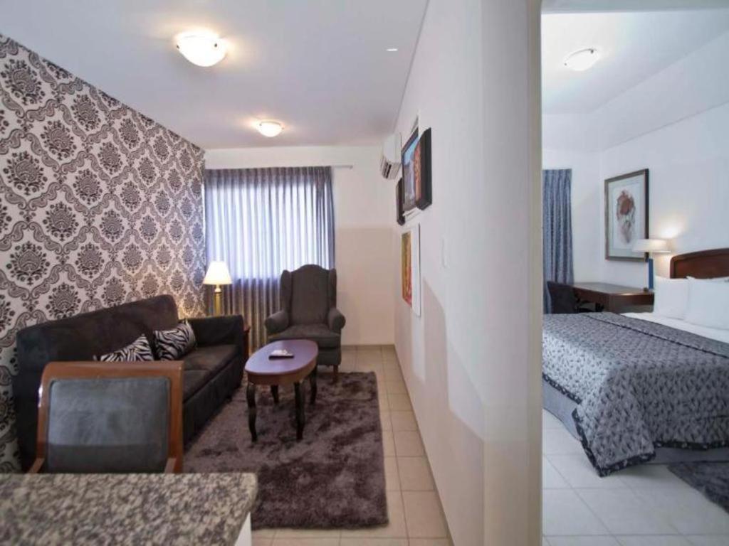 Terranova Suites Santa Cruz de La Sierra Bagian luar foto
