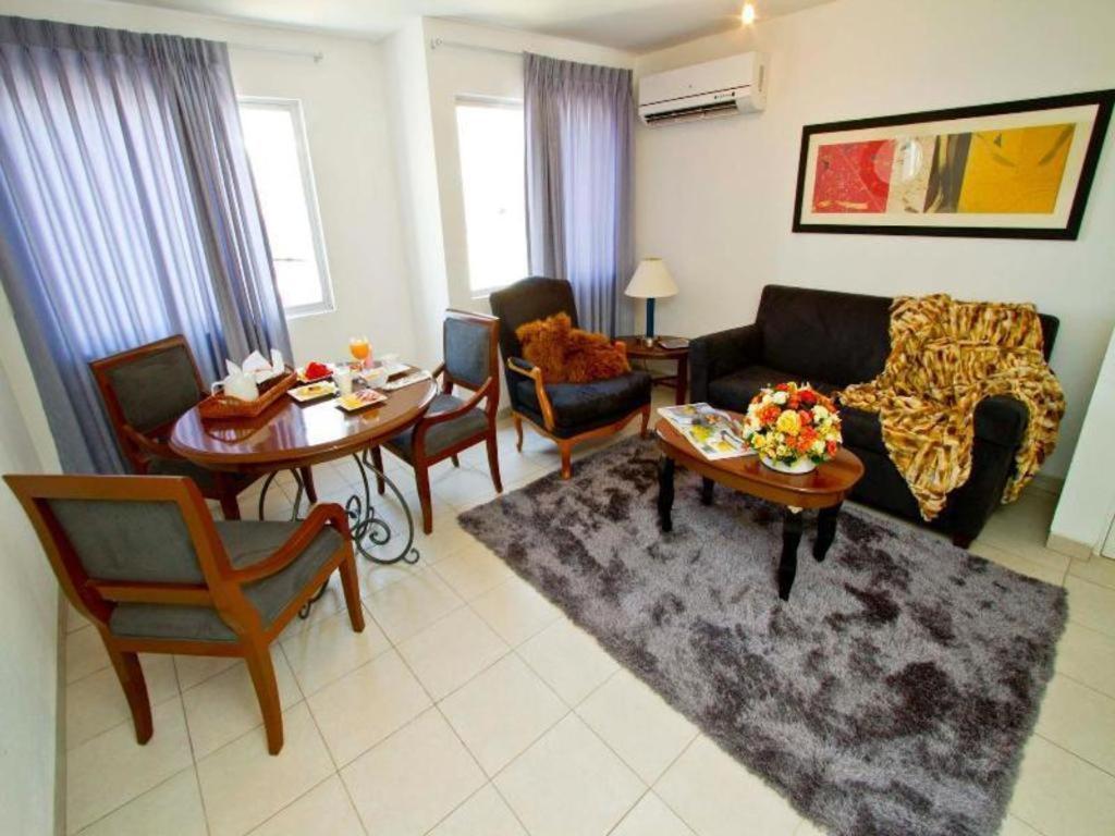 Terranova Suites Santa Cruz de La Sierra Bagian luar foto