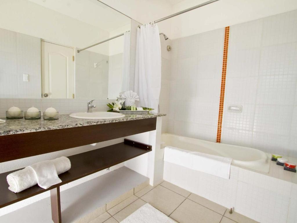 Terranova Suites Santa Cruz de La Sierra Bagian luar foto