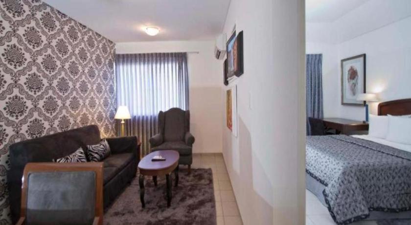 Terranova Suites Santa Cruz de La Sierra Bagian luar foto